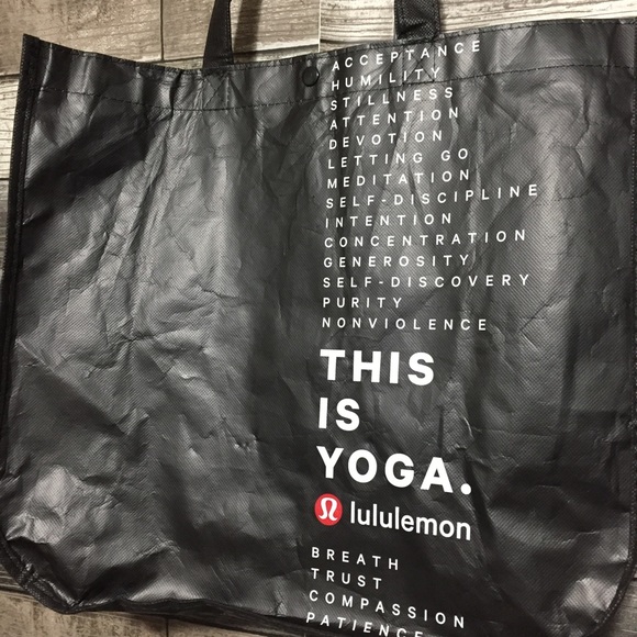 Lululemon Yoga Reusable Grocery Tote Bag Black White Graphic Print Snap Button - Picture 4 of 10